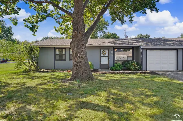 3210 Rainier DR, Lawrence, KS 66047