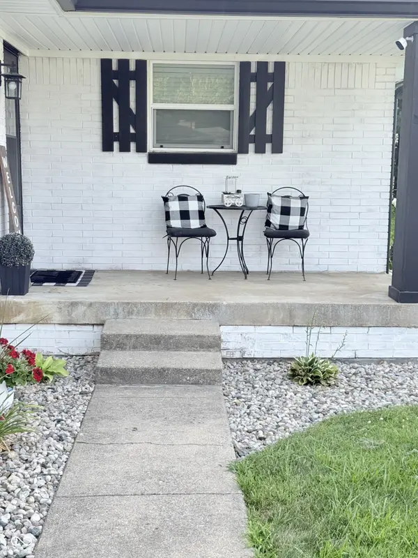 7699 N Frontage RD, Fairland, IN 46126