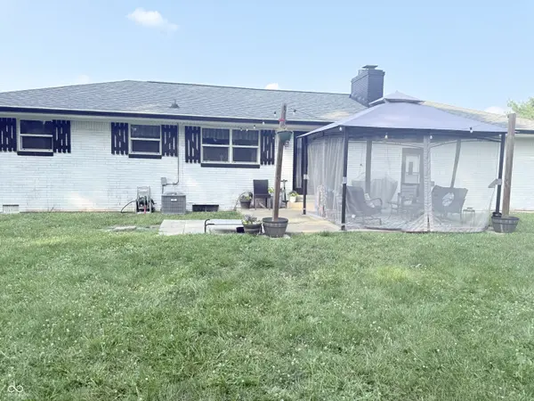 7699 N Frontage RD, Fairland, IN 46126
