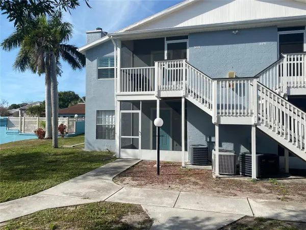 3813 59TH AVE W #3813, Bradenton, FL 34210
