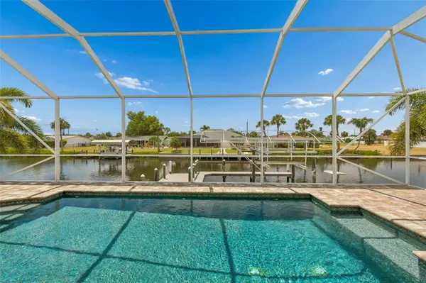 4462 EWING CIR, Port Charlotte, FL 33948