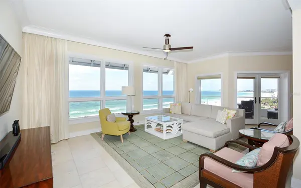 915 SEASIDE DR #613, Weeks 32-33, Sarasota, FL 34242