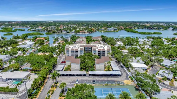 6157 MIDNIGHT PASS RD #G11, Sarasota, FL 34242