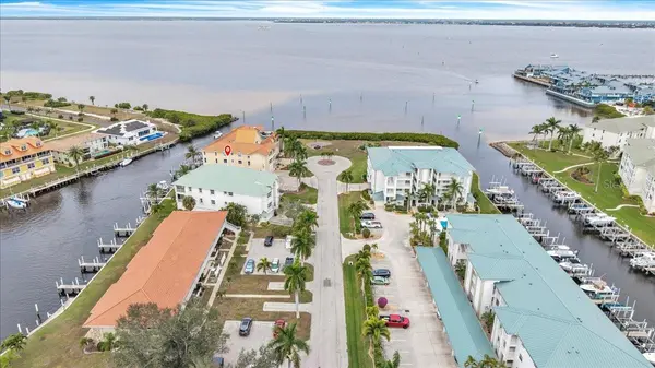 129 BREAKERS CT #121, Punta Gorda, FL 33950