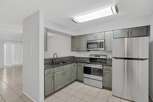 2801 WILLOW RUN, Orlando, FL 32808