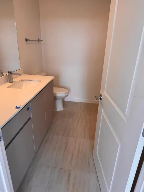 5587 MILLENIA BLVD #202, Orlando, FL 32839