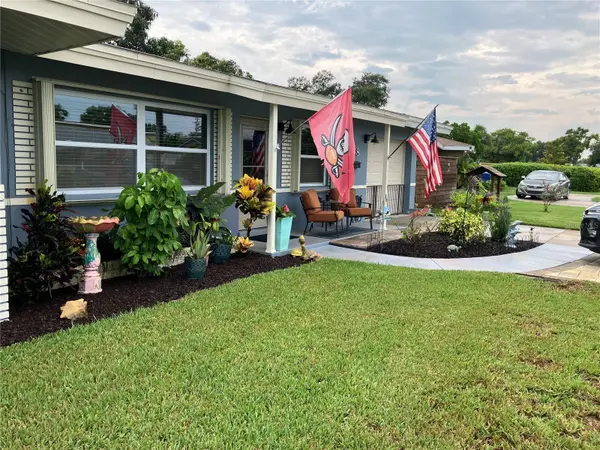 968 62ND PL S, St Petersburg, FL 33705