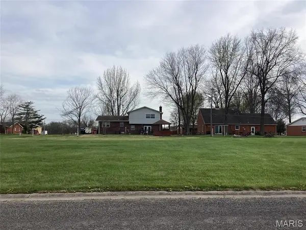 0 Hickory DR, Freeburg, IL 62243