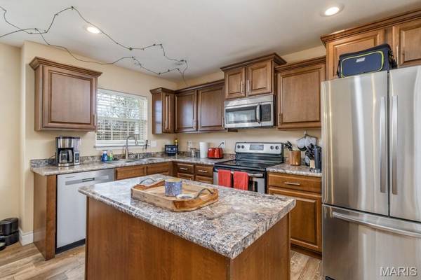19750 Loyd LN, Waynesville, MO 65583