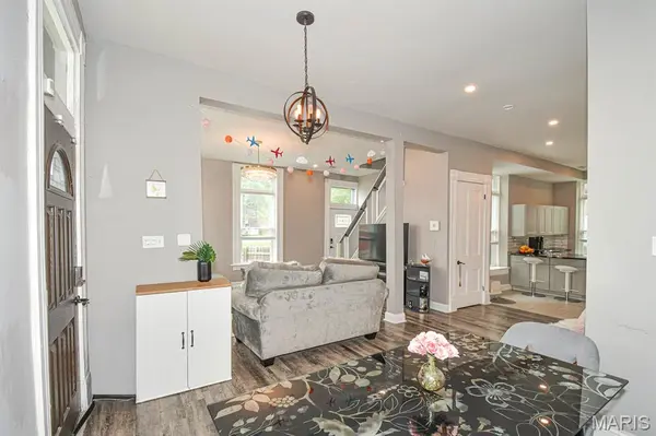3223 Utah ST, St Louis, MO 63118