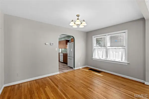8921 Powell AVE, Brentwood, MO 63144