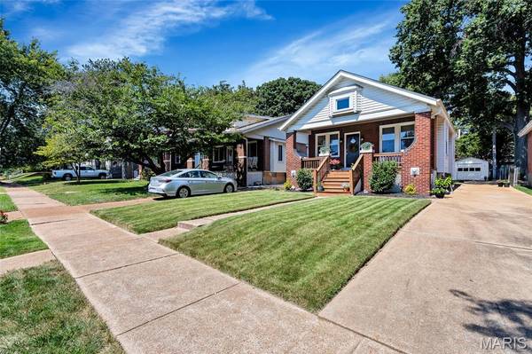 6731 Bradley AVE, St Louis, MO 63139
