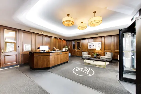 720 W Gordon TER #5M, Chicago, IL 60613