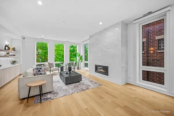 2640 N Bosworth AVE #PHS, Chicago, IL 60614