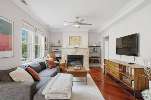 3127 W Palmer BLVD #1, Chicago, IL 60647