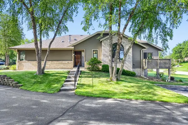 18100 Judicial WAY N, Lakeville, MN 55044