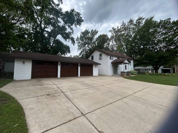 640 3rd ST N, Dassel, MN 55325