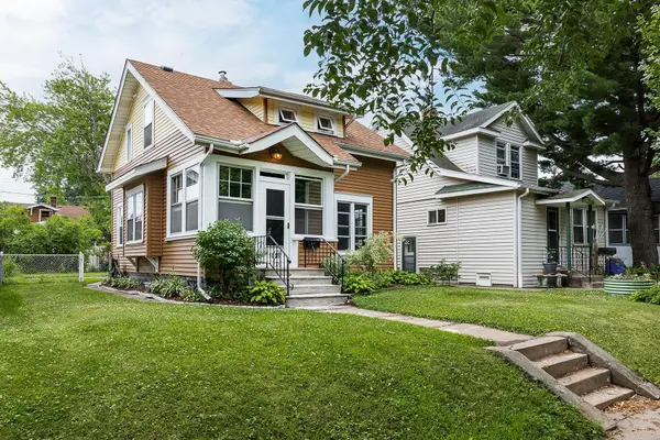 1016 Argyle ST, Saint Paul, MN 55103
