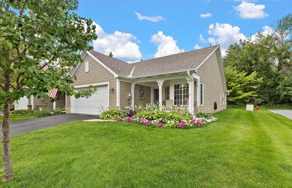 662 Regent LN, Waconia, MN 55387
