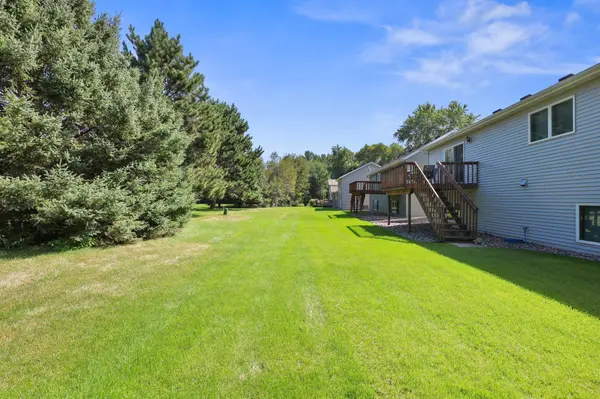 25 Pine Tree CT, Sartell, MN 56377