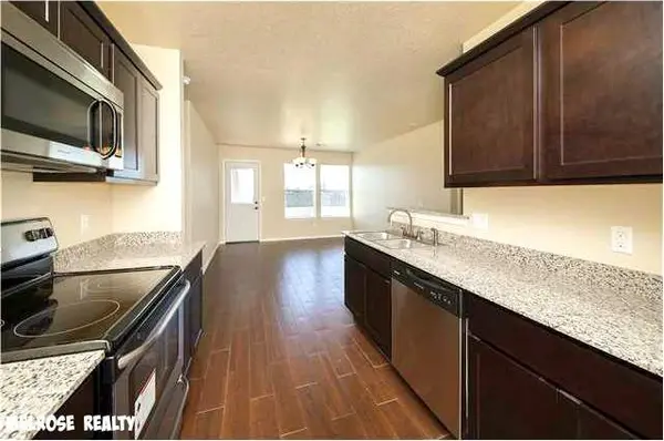 136 Rob LN, Edmond, OK 73003