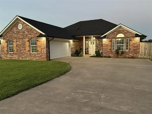 2100 Kenneth LN, Choctaw, OK 73020