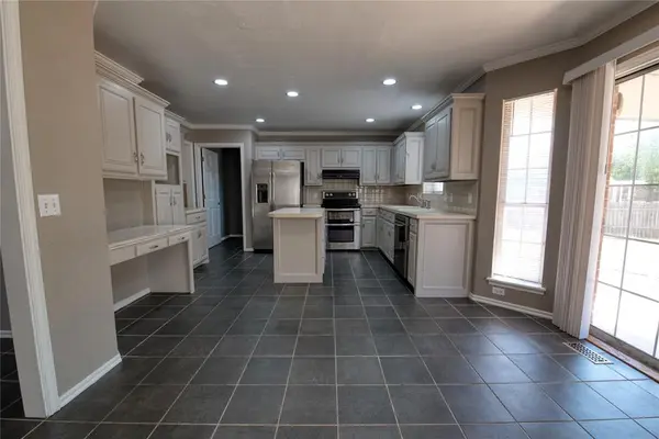 15401 Summit Parke DR, Edmond, OK 73013