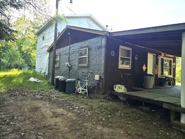 N12021 OAKWOOD LN, Athelstane, WI 54104