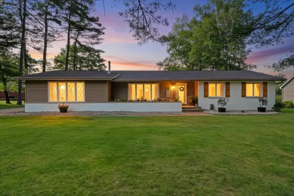 N6180 WOLF RIVER RD, Shawano, WI 54166