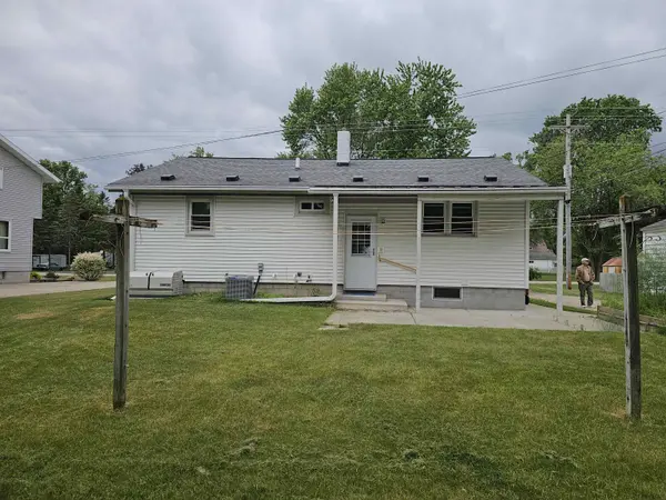 817 HIGH ST, Wild Rose, WI 54984