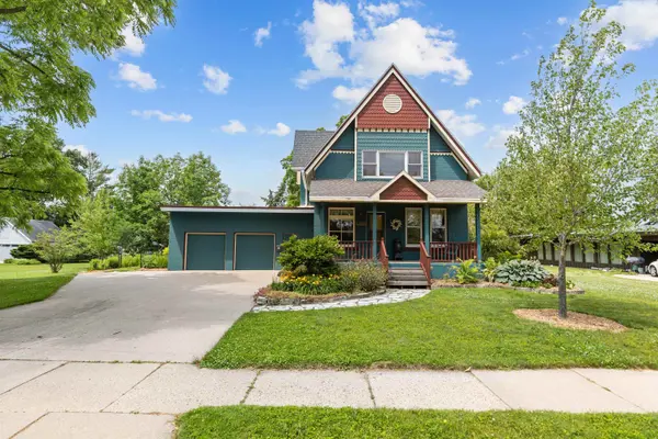 2309 N ONEIDA ST, Appleton, WI 54911