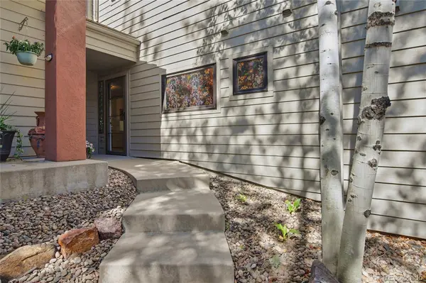 722 Ridgeside DR, Golden, CO 80401