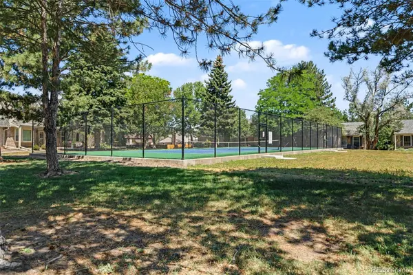 7590 S Cove CIR, Littleton, CO 80122