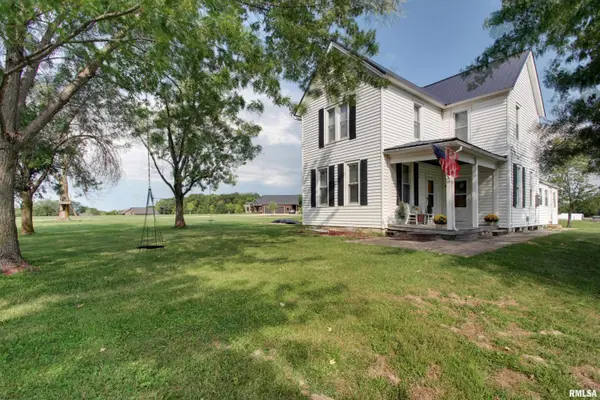 9803 COLUMBUS RD, Fowler, IL 62338