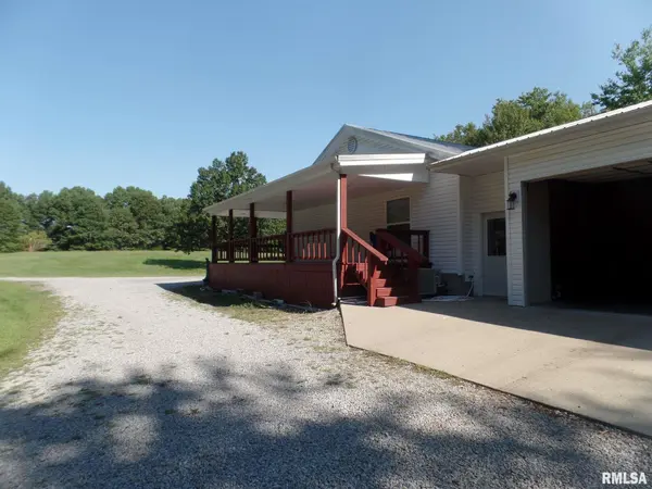 11875 Trolley Line RD, Marion, IL 62959
