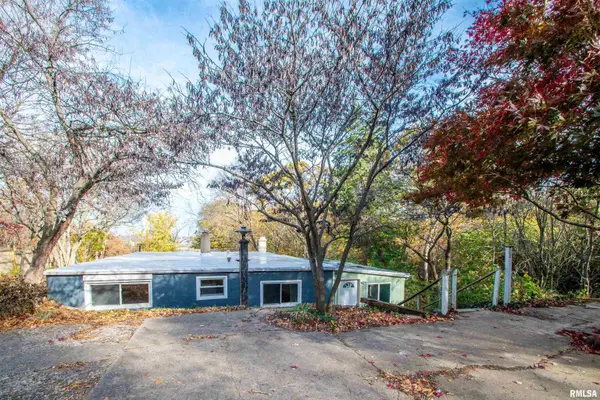 524 HILLCREST TER, Creve Coeur, IL 61610
