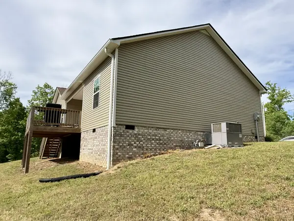 131 Gatlyn Ln, Hohenwald, TN 38462