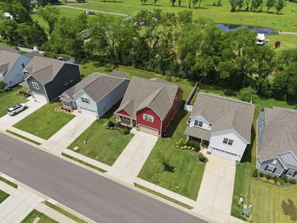2407 Fig Dr, Murfreesboro, TN 37127