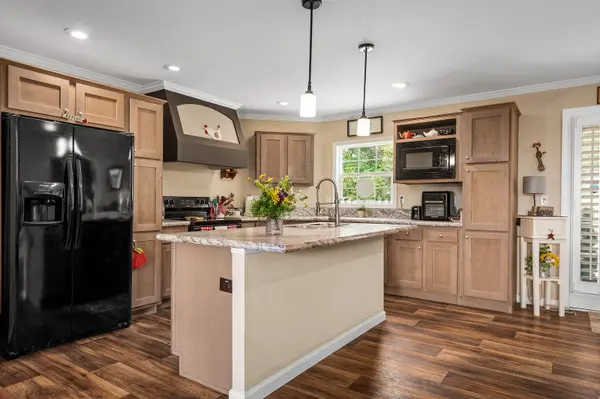 2114 Peach Orchard Rd, Culleoka, TN 38451