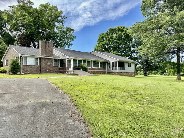 991 Highway 39 #E, Englewood, TN 37329