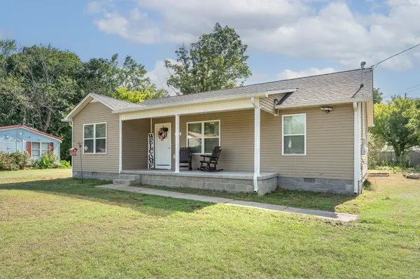 527 W 4th Ave, Hohenwald, TN 38462