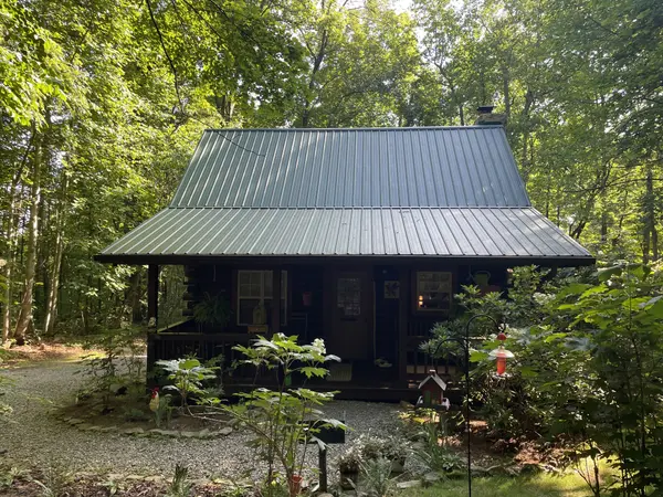 438 Starr Mountain Road, Englewood, TN 37329