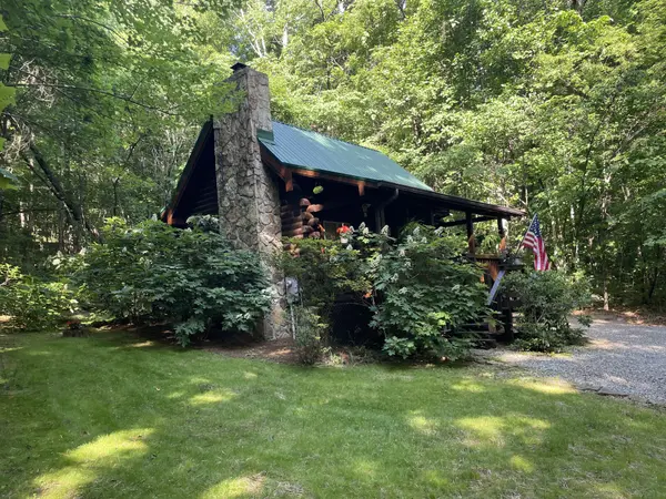 438 Starr Mountain Road, Englewood, TN 37329