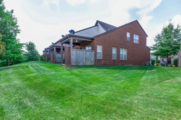 2040 Bungalow Dr, Thompsons Station, TN 37179