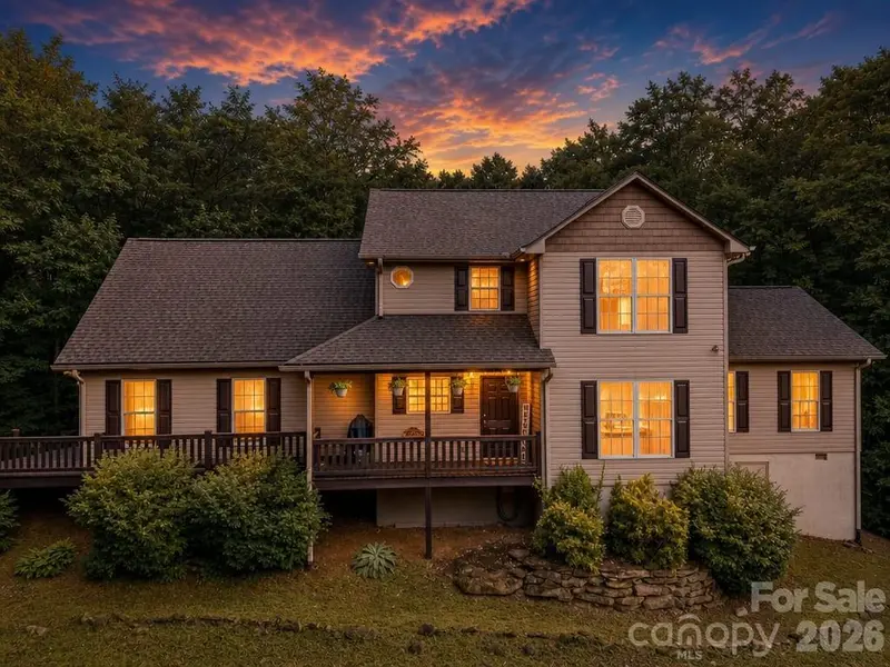 62 Pine Hill DR, Brevard, NC 28712