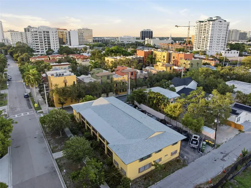 615 S PALM AVE #10, Sarasota, FL 34236