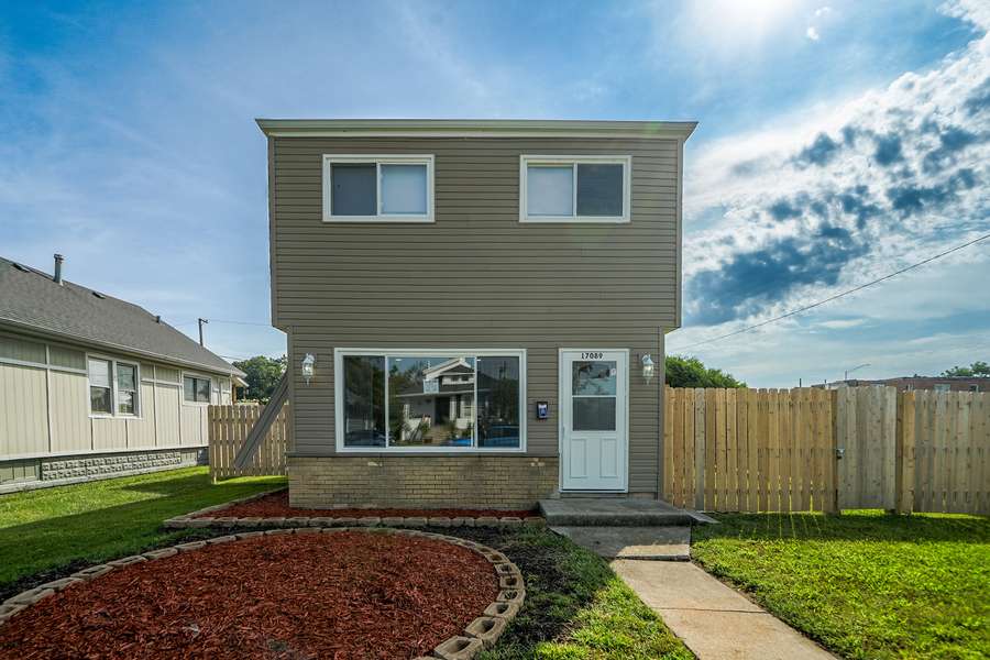 17089 Crane AVE, Hazel Crest, IL 60429