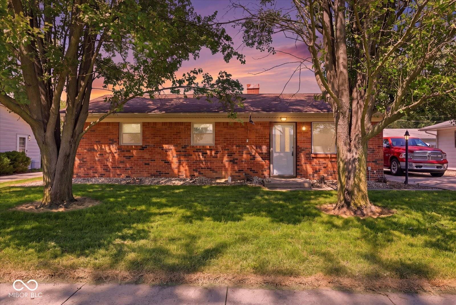 1126 Crestmoor DR, Shelbyville, IN 46176