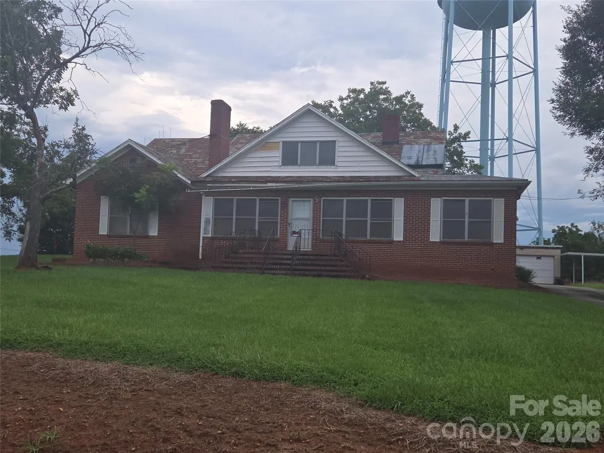 1312 Salem RD, Morganton, NC 28655