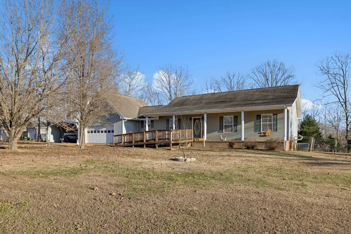 115 Boyd Ln, Hohenwald, TN 38462